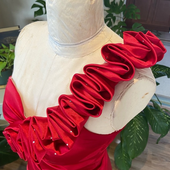 Blondie Nites Red Mermaid Prom Dress - Size 1 - Picture 11 of 16